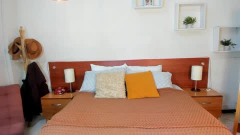 Icy online show from 10-01-25, 10:21