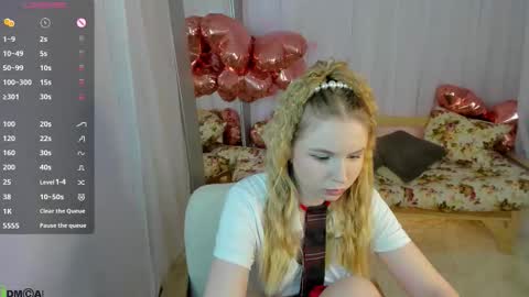 Snapshot of ida_lewiss chatting on 02-25-26, 01:15 Ida online show from 02-25-26, 01:15