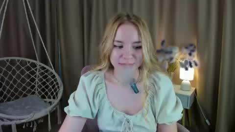 Snapshot of ida_lewiss chatting on 06-25-26, 05:34 Ida online show from 06-25-26, 05:34
