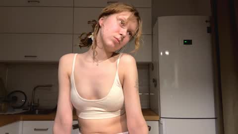 Snapshot of idellwold chatting on 04-04-26, 05:10 Sarah online show from 04-04-26, 05:10