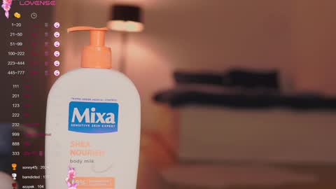 Snapshot of idontlikeguccibelts chatting on 02-21-25, 03:54 Little Flower online show from 02-21-25, 03:54