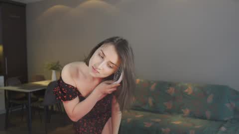 Belle online show from 02-02-25, 12:02