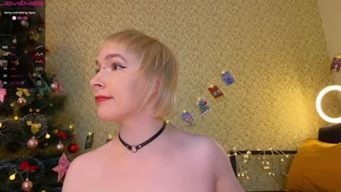 Emmy  help me reach 100 thumbs up online show from 01-06-25, 05:59