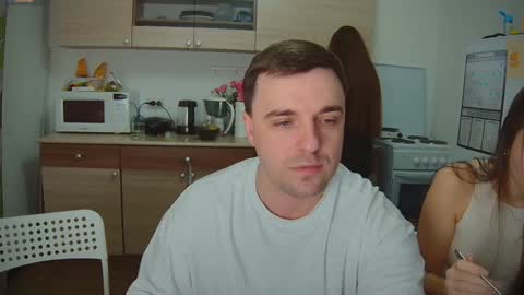 Julia and Mira online show from 02-02-25, 05:48