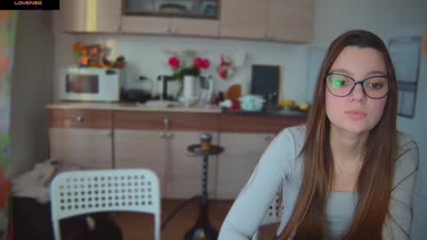 Julia and Mira online show from 02-07-25, 01:01