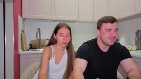 Julia and Mira online show from 11-05-25, 05:57