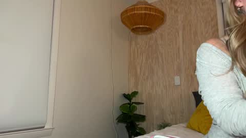 Snapshot of iheartcassie2844 chatting on 12-13-24, 08:09 cassie online show from 12-13-24, 08:09