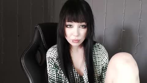 iiiiiiis online show from 03-07-26, 07:27
