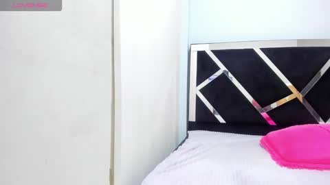 Isabella online show from 10-27-25, 05:50