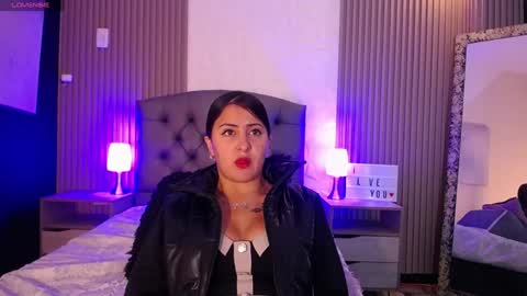 Snapshot of iisabella_smith_ chatting on 01-27-25, 02:35 Isa online show from 01-27-25, 02:35