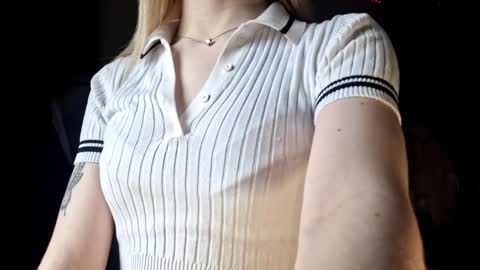 ShyLuna online show from 03-22-26, 06:39