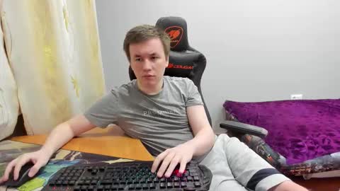 Snapshot of iliaskrislove chatting on 12-14-25, 01:11 iliaskris online show from 12-14-25, 01:11