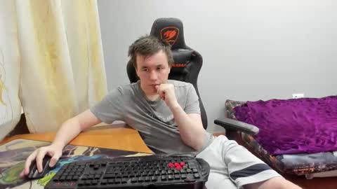 Snapshot of iliaskrislove chatting on 12-15-25, 01:54 iliaskris online show from 12-15-25, 01:54