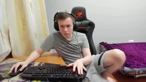 Snapshot of iliaskrislove chatting on 12-16-25, 03:22 iliaskris online show from 12-16-25, 03:22