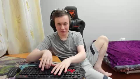 Snapshot of iliaskrislove chatting on 12-16-25, 03:28 iliaskris online show from 12-16-25, 03:28