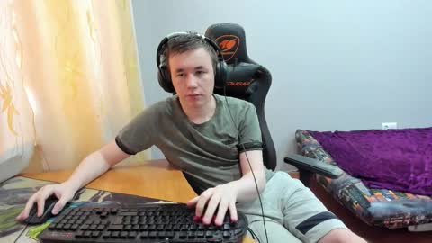 Snapshot of iliaskrislove chatting on 12-21-25, 09:05 iliaskris online show from 12-21-25, 09:05