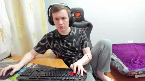 Snapshot of iliaskrislove chatting on 12-22-25, 10:29 iliaskris online show from 12-22-25, 10:29