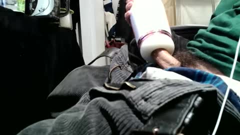 Snapshot of iliketofuck1975 chatting on 12-20-25, 05:58 iliketofuck1975 online show from 12-20-25, 05:58