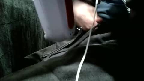 Snapshot of iliketofuck1975 chatting on 12-21-25, 03:35 iliketofuck1975 online show from 12-21-25, 03:35