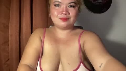 Snapshot of ill_moan_foryouxx chatting on 05-25-26, 09:37 QUEEN KATH online show from 05-25-26, 09:37