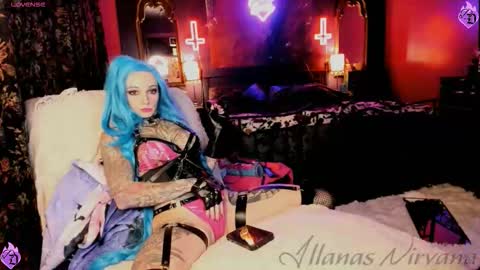 IllanasNIrvana online show from 11-10-25, 07:35