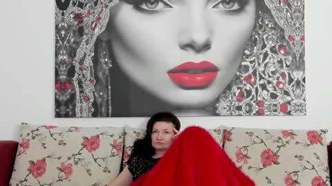 Snapshot of illegalbeauty87 chatting on 03-05-26, 09:33 Ingrid or more easier...Miss GoDDess Mistress online show from 03-05-26, 09:33