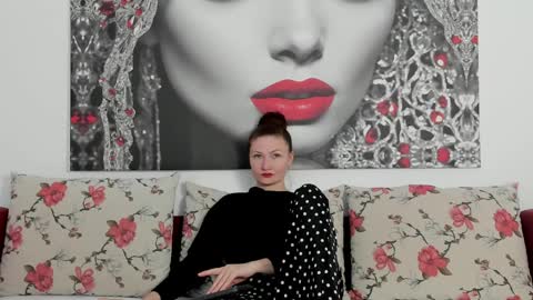 Snapshot of illegalbeauty87 chatting on 03-29-26, 07:47 Ingrid or more easier...Miss GoDDess Mistress online show from 03-29-26, 07:47