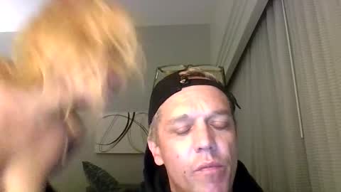 Snapshot of illuminatiheadspace1 chatting on 12-17-25, 05:13 illuminatiheadspace1 online show from 12-17-25, 05:13