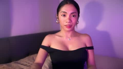 Snapshot of iluvchardonnay chatting on 06-12-26, 04:11 Call me Marjorie how should I call your name online show from 06-12-26, 04:11
