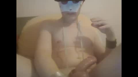 iluvhottenns online show from 12-19-24, 06:34