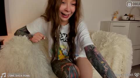 Li online show from 12-20-25, 01:02