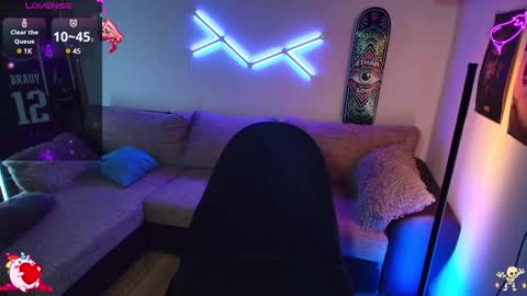 Snapshot of ilyafriend chatting on 01-13-25, 07:00 Ilya online show from 01-13-25, 07:00