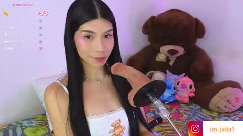 Snapshot of im__isabella chatting on 05-13-26, 04:32 Isa Vasquez online show from 05-13-26, 04:32