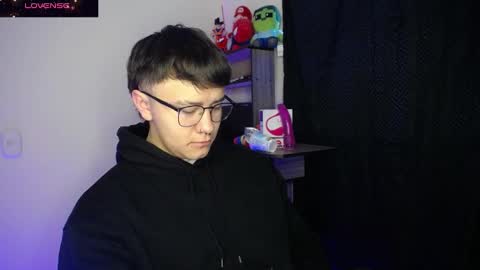 Snapshot of im__noah chatting on 03-06-25, 11:14 im__noah online show from 03-06-25, 11:14