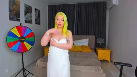 Roxy online show from 03-11-25, 01:59