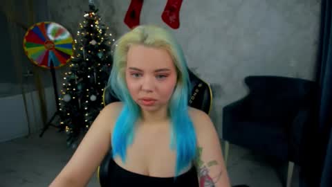 Roxy online show from 12-14-25, 07:29