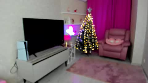 Roxy online show from 12-18-25, 05:52