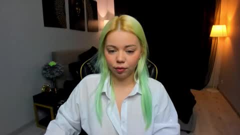 Roxy online show from 03-15-26, 07:31