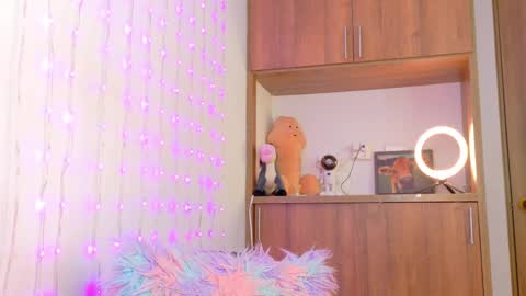 im_anna_ online show from 04-12-26, 09:31