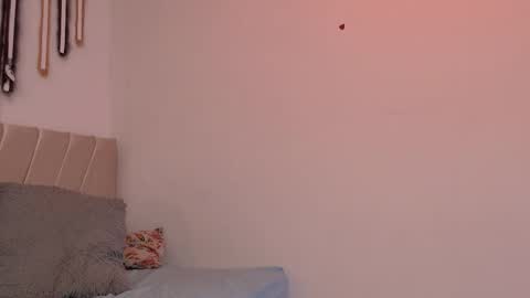 Snapshot of im_aurora_ chatting on 10-20-25, 07:36 aurora online show from 10-20-25, 07:36