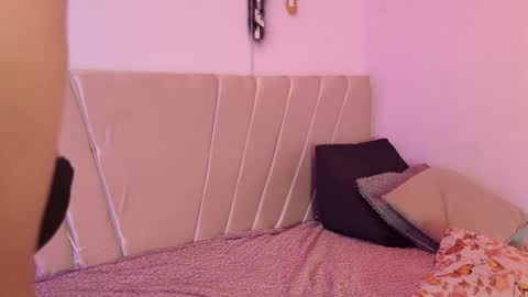 Snapshot of im_aurora_ chatting on 11-06-25, 09:26 aurora online show from 11-06-25, 09:26