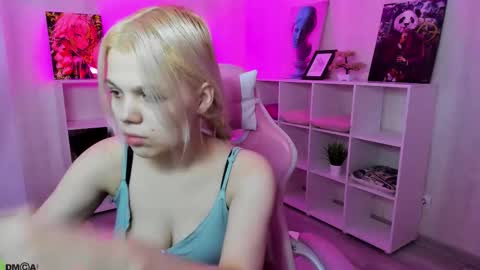 Lilly online show from 02-23-26, 01:14