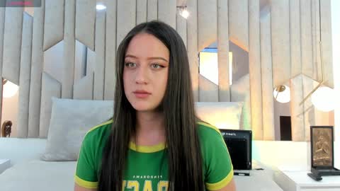 Snapshot of im_caro chatting on 12-11-24, 08:04 Caro online show from 12-11-24, 08:04