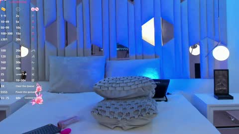 Snapshot of im_caro chatting on 12-24-24, 08:44 Caro online show from 12-24-24, 08:44