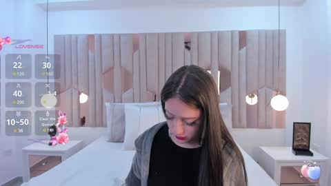 Snapshot of im_caro chatting on 01-30-25, 04:37 Caro online show from 01-30-25, 04:37