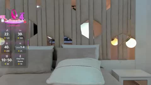 Snapshot of im_caro chatting on 10-16-25, 05:52 Caro online show from 10-16-25, 05:52