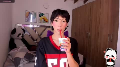 Snapshot of im_crisvega88 chatting on 12-23-24, 06:55 criss online show from 12-23-24, 06:55