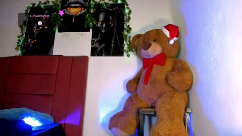 Snapshot of im_crisvega88 chatting on 12-29-24, 01:34 criss online show from 12-29-24, 01:34