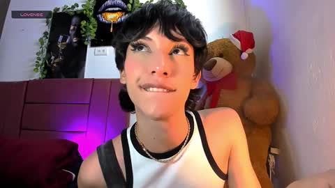 Snapshot of im_crisvega88 chatting on 12-29-24, 12:23 criss online show from 12-29-24, 12:23