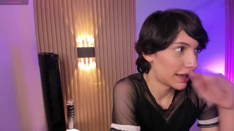 Snapshot of im_crisvega88 chatting on 02-20-25, 01:57 criss online show from 02-20-25, 01:57